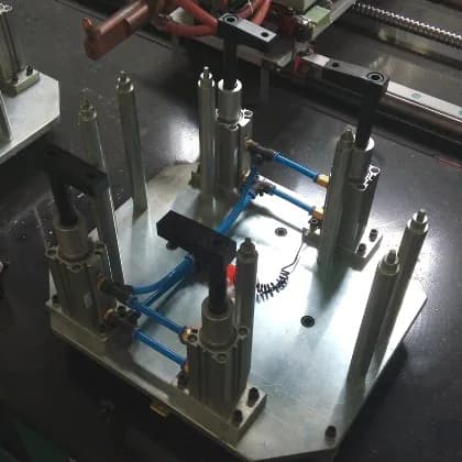 Automotive oil pan medium frequency automatic welding machine operating positioning plate diagram