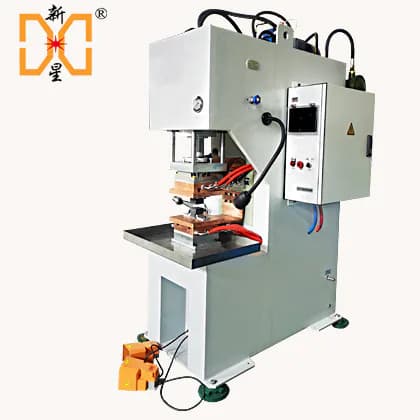 Adjustable bottom support for polymer diffusion welding machine