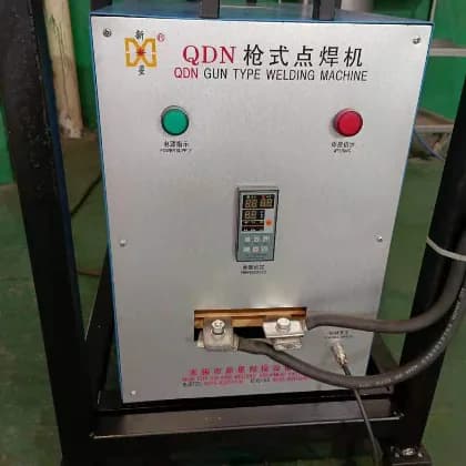 Details of handheld copper bar spot welding and brazing machine